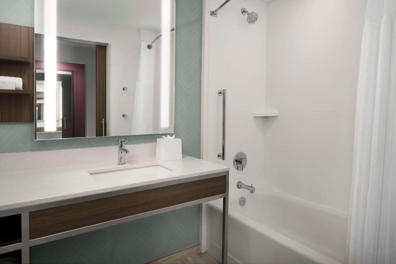 Hilton Garden Inn Pensacola Downtown Zewnętrze zdjęcie